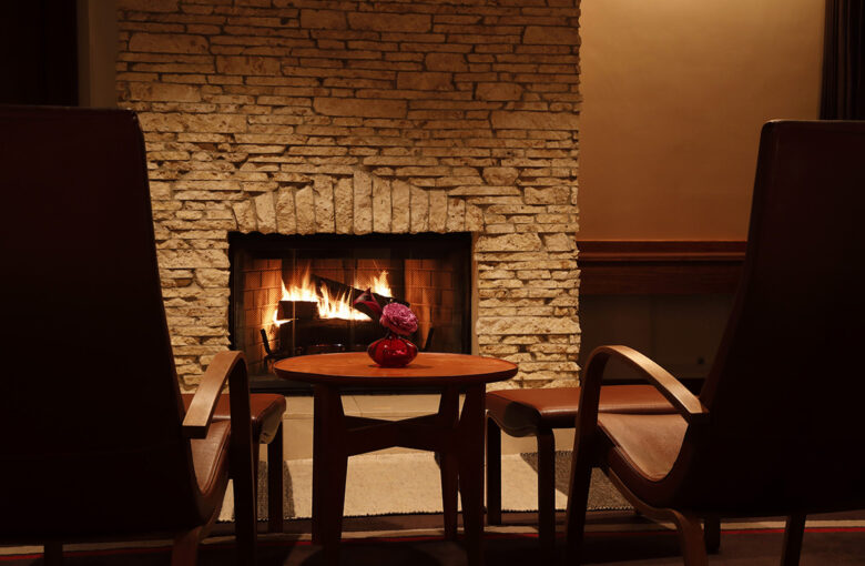 ホテル客室暖炉(冬)